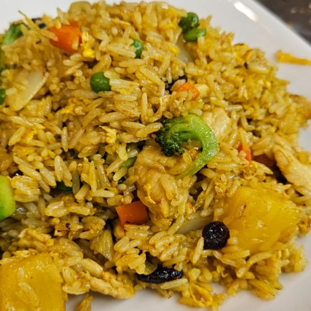R5 Curry Fried Rice.