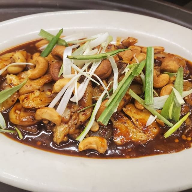M4 Chicken Cashew Nuts.